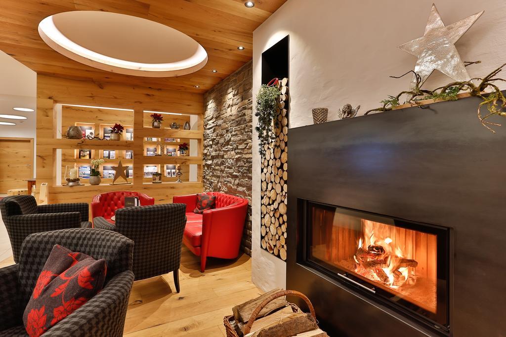 Hotel Zum Mohren Reutte Exteriör bild